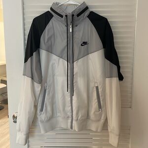 NIKE JACKET sportswear windbreaker size small